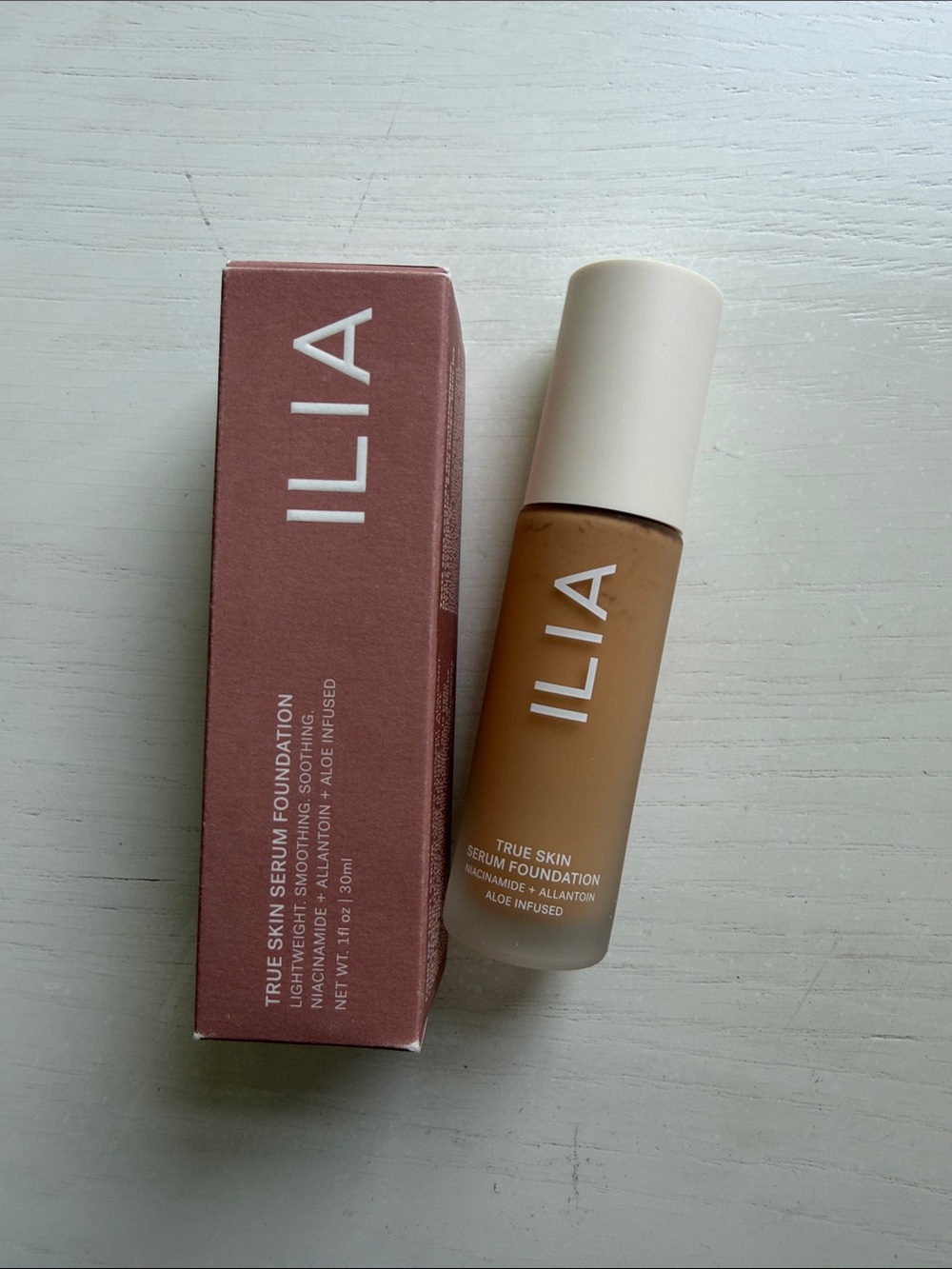 New in Box Ilia True Skin Serum Foundation in Molokai SF 2.5